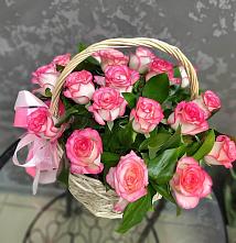 Цветочная композиция из Розы в корзине в Вурнары