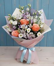 Букет цветов из:  Лизиантусы, Розы, Альстромерии и Гипсофила в Вурнары
