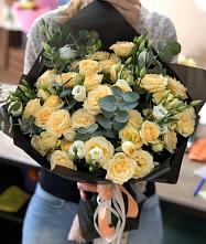 Букет цветов из:  Розы и Лизиантусы в Вурнары