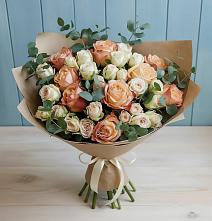 Букет цветов из:  Альстромерии и Розы в Вурнары